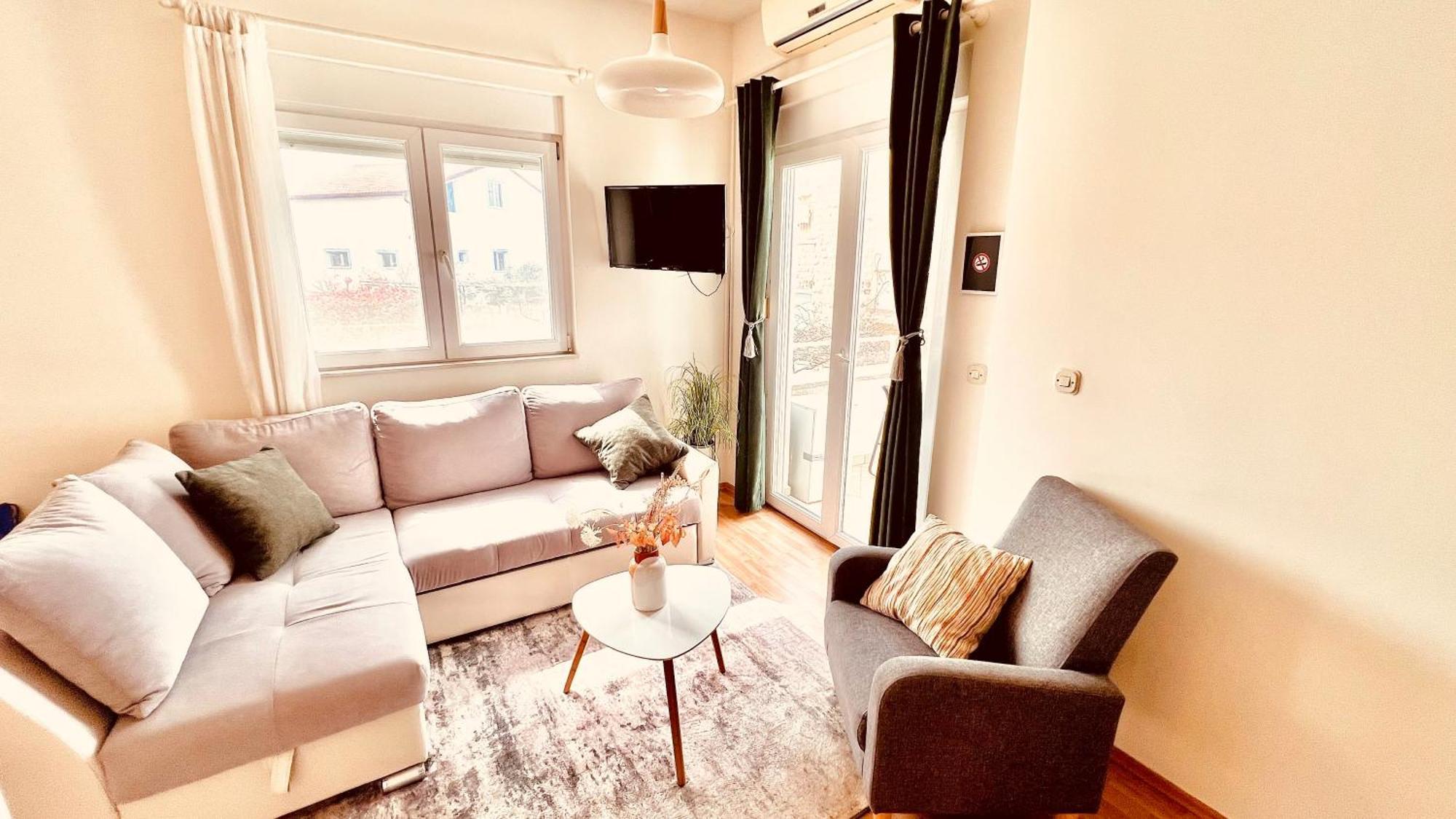 Luxury Beach Apartment W Sunset Sea Views شيبينيك المظهر الخارجي الصورة