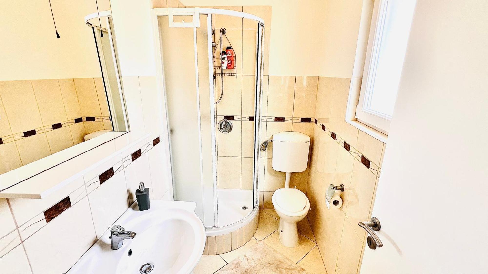 Luxury Beach Apartment W Sunset Sea Views شيبينيك المظهر الخارجي الصورة